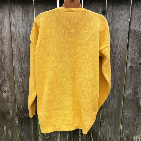 Suburbans M Vintage Yellow Sweater Purple Pansies - Picture 4 of 6